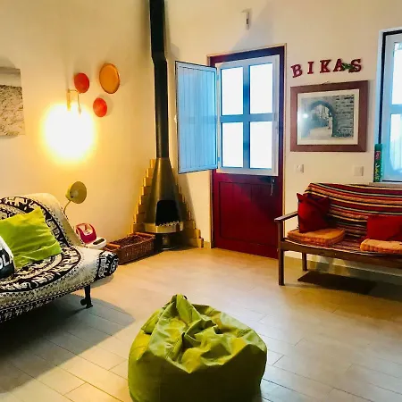 Casa Bikas بيت للعطل Barão de São Miguel